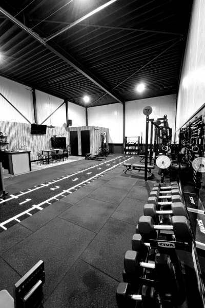 studio-blackwhite